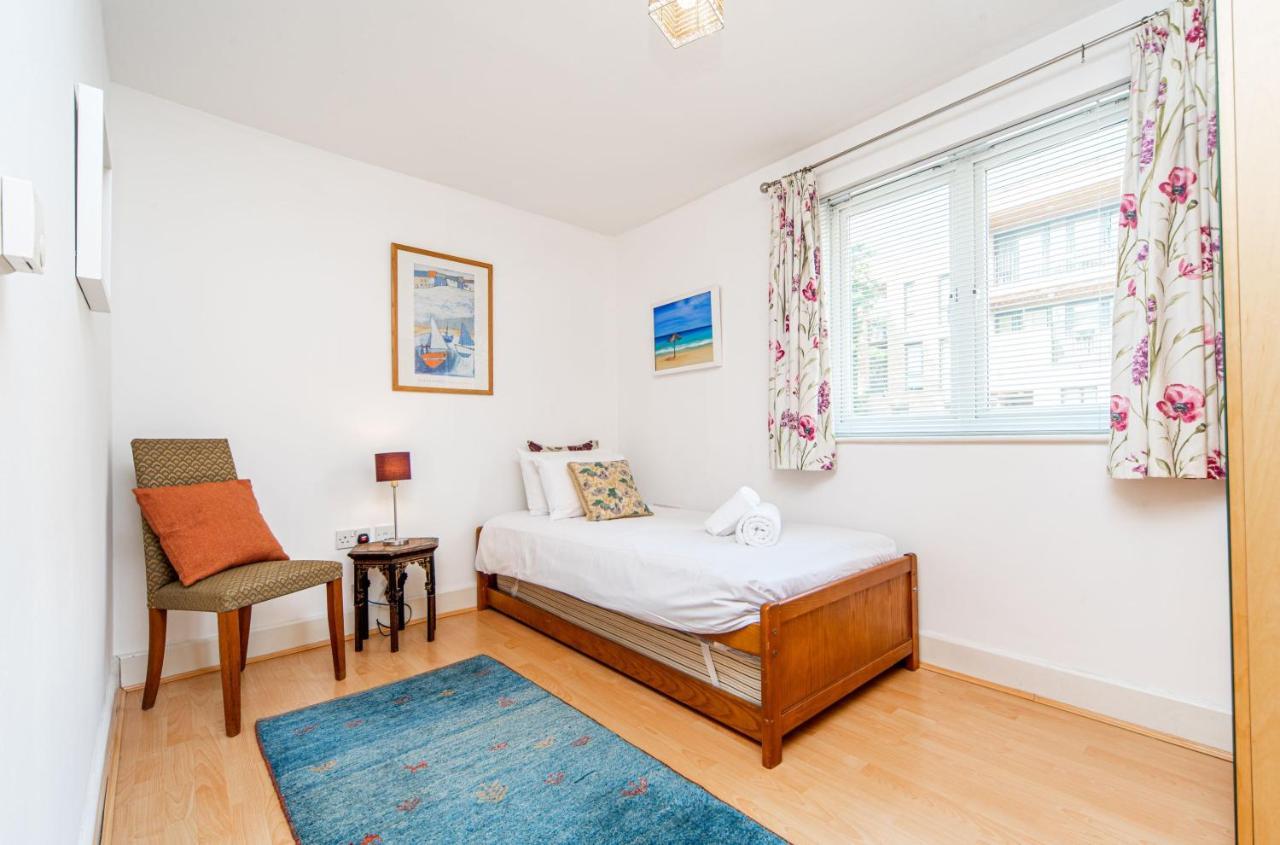 Pass The Keys Delightful Apartment Close To River In Se16 Londra Esterno foto